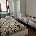 Casa Costanza *